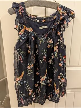 ELENA BALDI - BRAND NEW Italian Navy Floral Sleeveless Ruffled Blouse